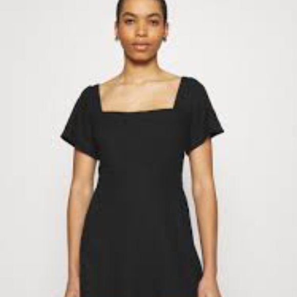 Abercrombie Fitch Short Sleeve Skort 